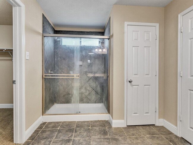 Building Photo - 16327 Morgan Willow Ln