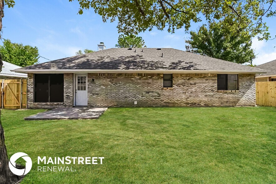 Building Photo - 103 Meadow Dr