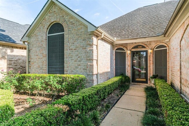 Building Photo - 19807 Excalibur Ct