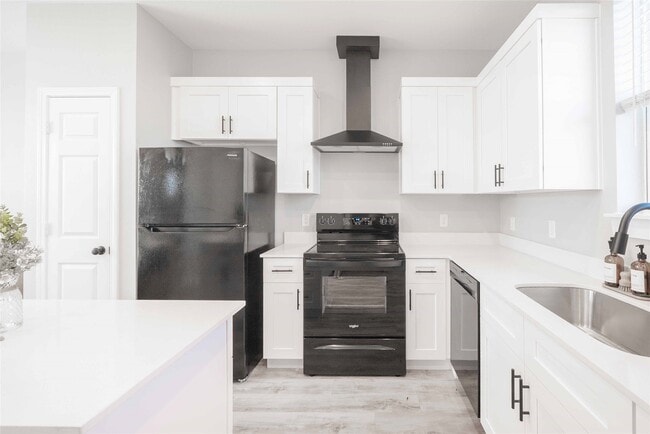 Building Photo - 2414 Penick Rd