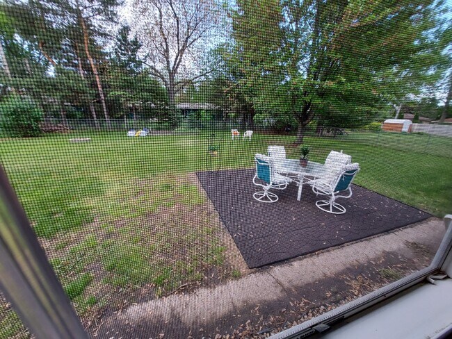 Building Photo - 10131 Girard Ave S