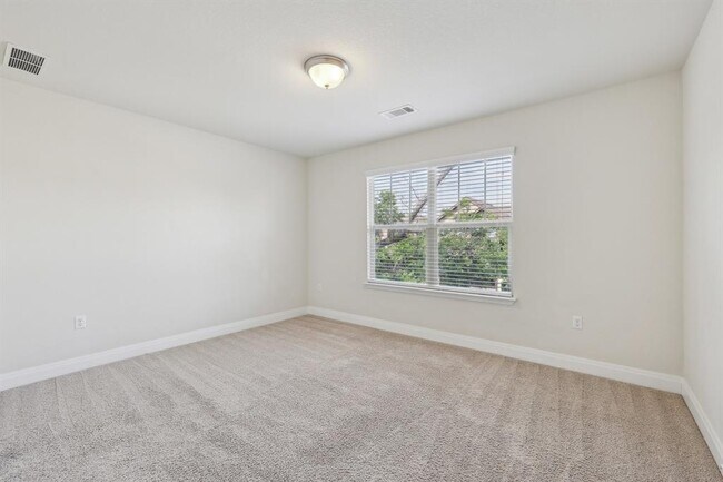 Building Photo - 10418 Turnbull Loop
