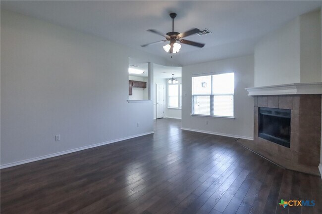 Building Photo - 7819 Bridgepointe Dr