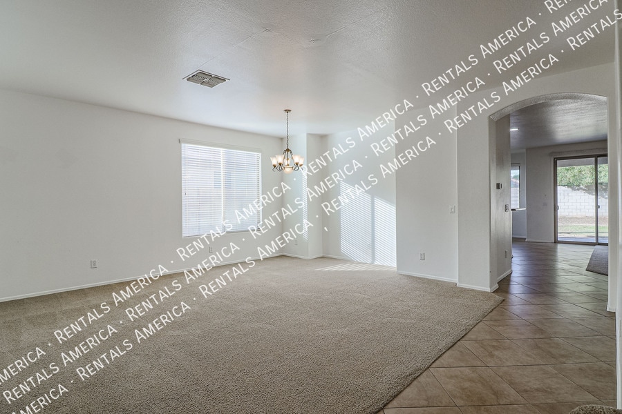 Building Photo - 14332 W Crocus Dr