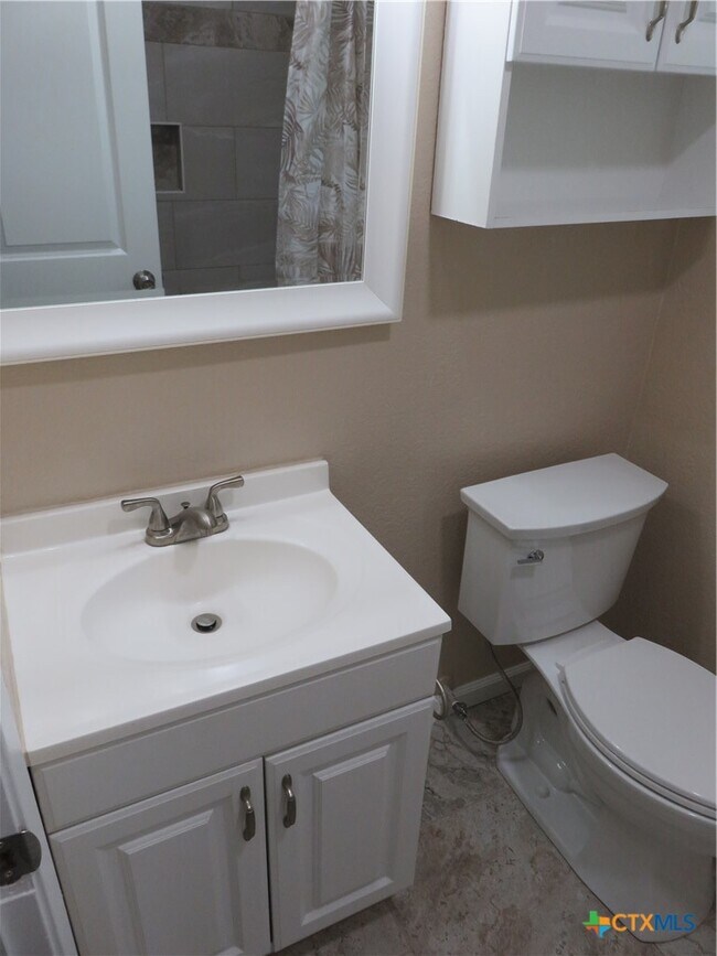 Building Photo - 1339 Mockingbird Ln