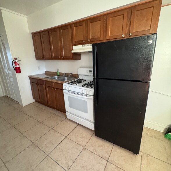 Building Photo - 441 Manor Pl NW