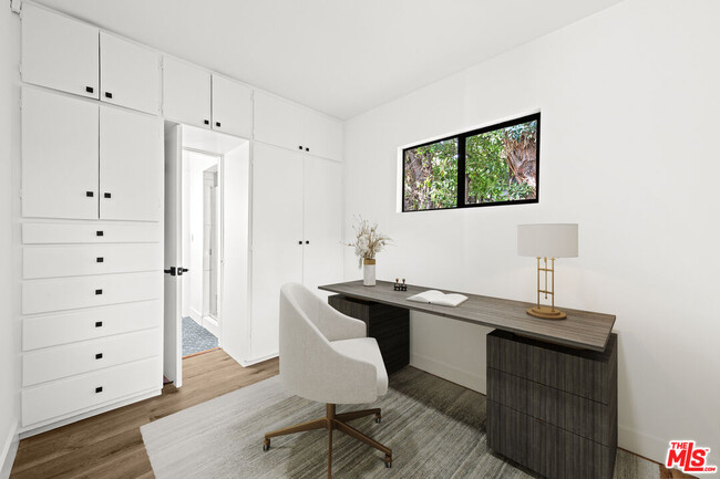Building Photo - 1027 Acanto Pl