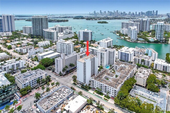 Building Photo - 1331 Lincoln Rd