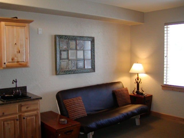 Building Photo - 2669 Canyons Resort Dr
