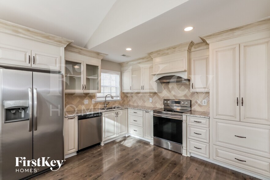 Building Photo - 3104 Kelly Grove Ln