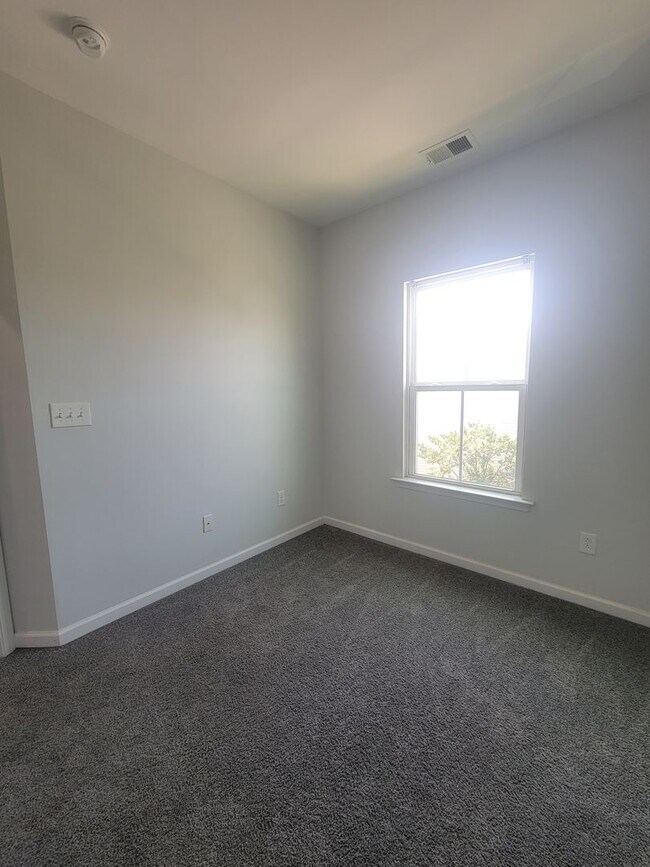 Building Photo - 4321 Salt Marsh Lane
