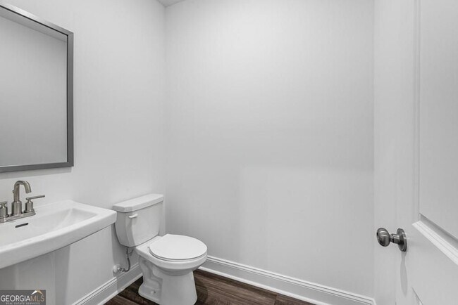 Building Photo - 3372 Burkston Pl
