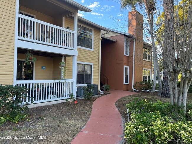 Building Photo - 225 S Tropical Trail