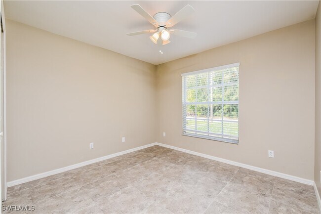 Building Photo - 1209 NW 26th Pl