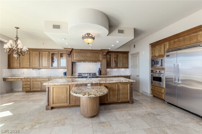 Building Photo - 9103 Alta Dr