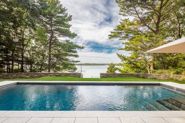 Building Photo - 66 Ram Island Dr