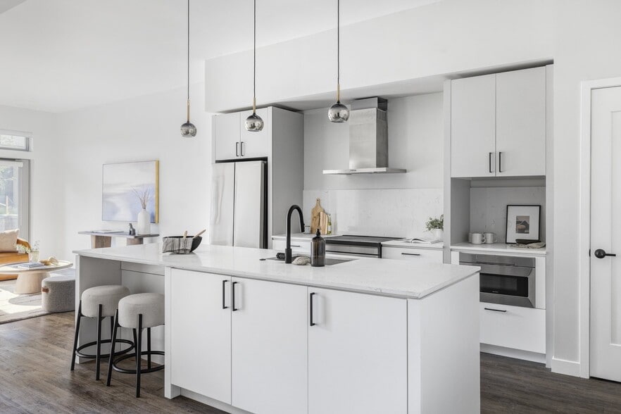 Primary Photo - WYE Flats