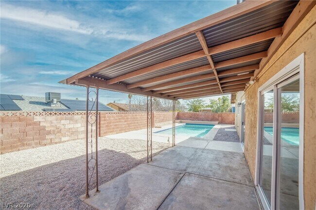 Building Photo - 3556 Ruth Dr
