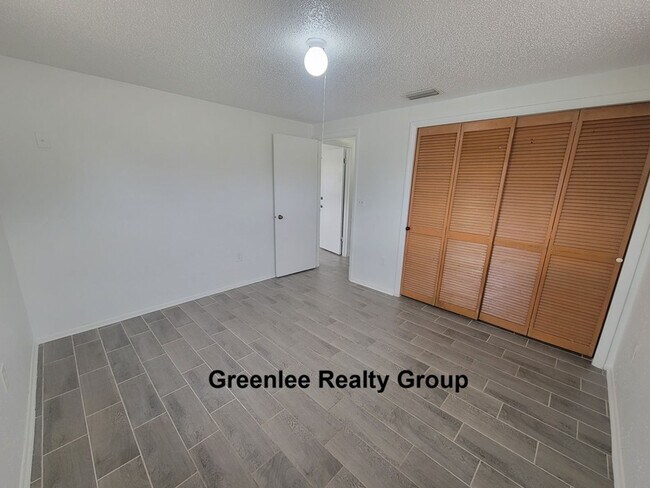 Building Photo - Updated & Spacious 3 Bedroom/2 Bath Home on a Corner Lot!