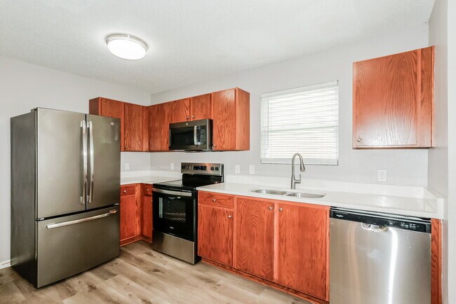 Building Photo - 708 Adagio Dr