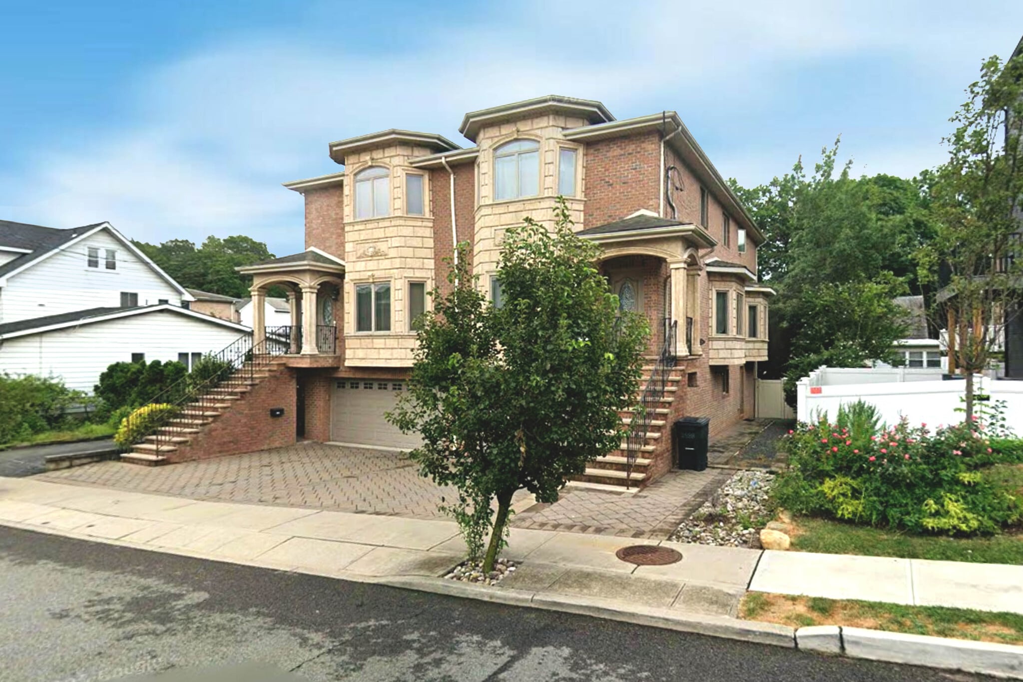 Building Photo - 258 4th St