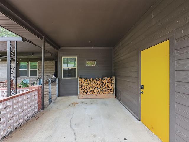 Building Photo - 2137 Lenamon Dr