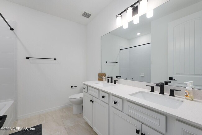 Building Photo - 12464 Clapboard Blf Trl