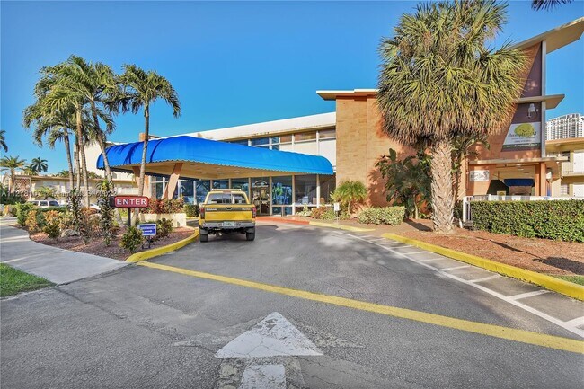Building Photo - 26 Diplomat Pky