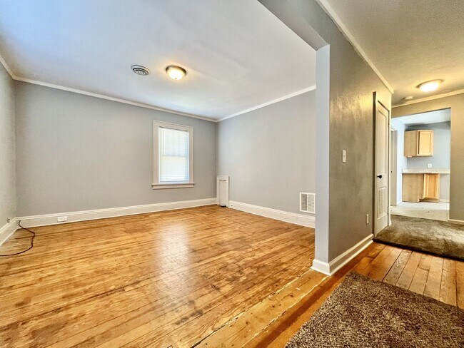 Building Photo - Delaware 81-PLACEMENT Procedure (income restricted)