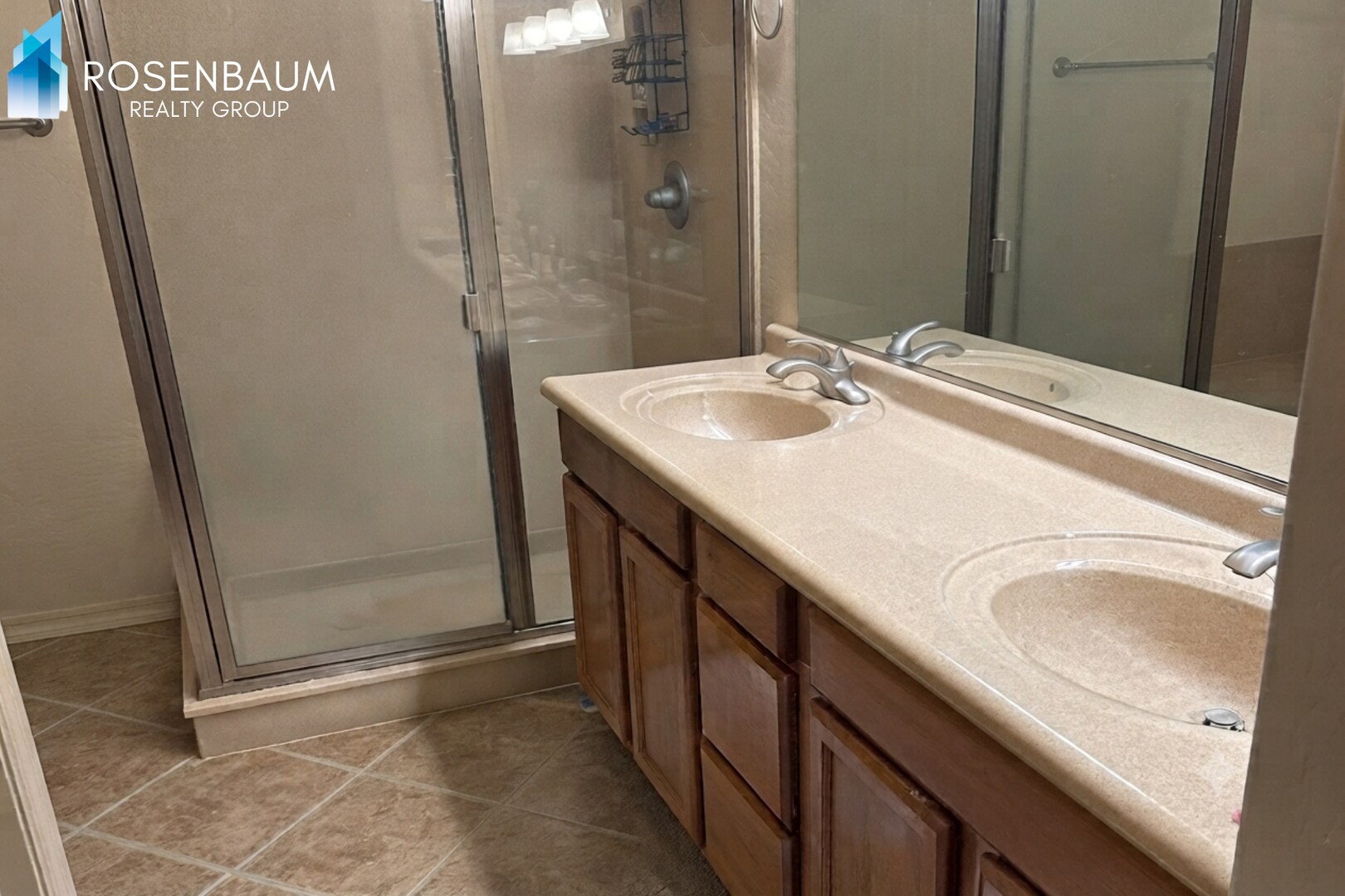 Building Photo - Stunning 3bedroom, 2 bathrooms home in the Prescott Lakes Community!