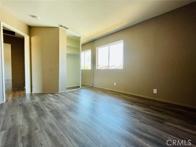 Building Photo - 79400 Ave 42