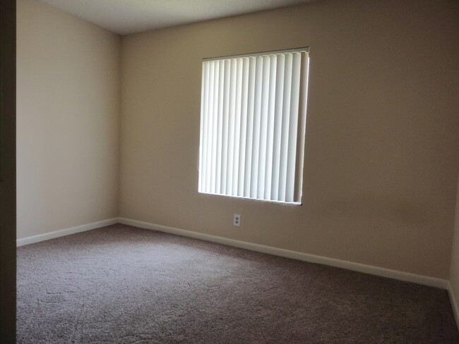 Building Photo - 617 Sea Pine Way