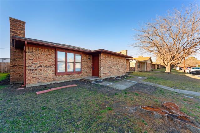 Building Photo - 1826 Family Cir