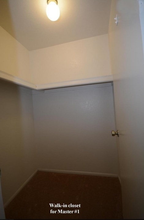 Building Photo - 850 S River Dr