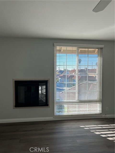 Building Photo - 5610 Elsinore Ave