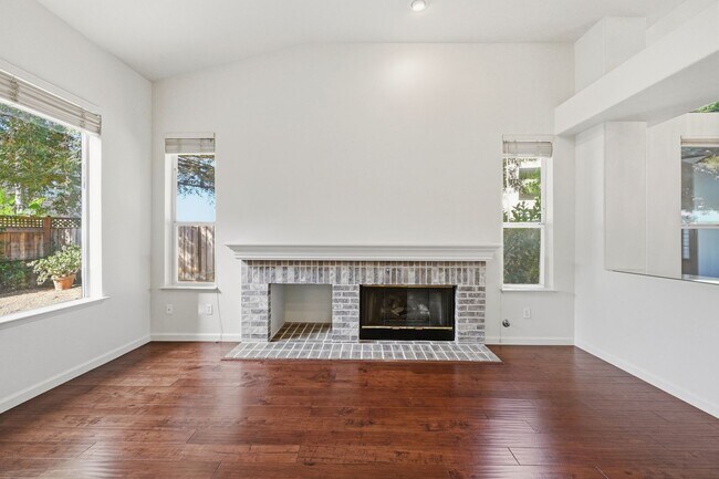 Building Photo - Contemporary Single Level North Napa Home