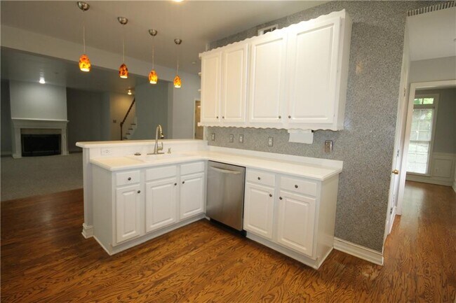 Building Photo - 1581 Oak Park Cove