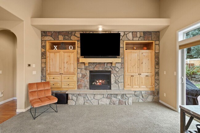 Building Photo - 20482 Jacklight Ln