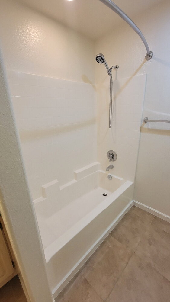 Building Photo - Charming 1-Bedroom Retreat in Roseville - ...
