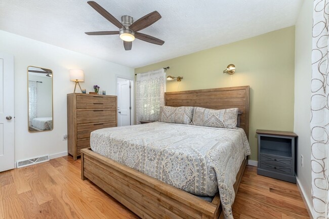 Building Photo - Furnished Asheville Rental w/ River Views!