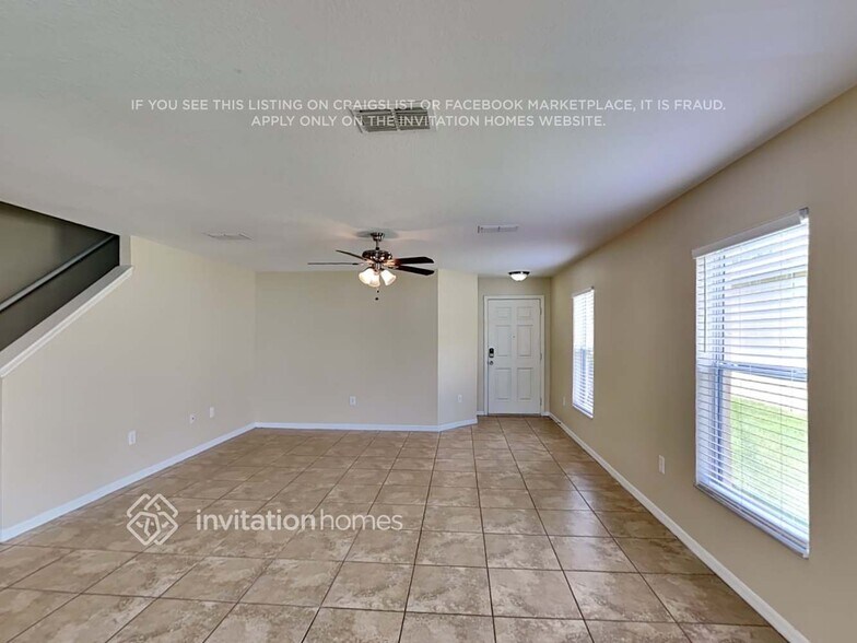 Building Photo - 9640 Simeon Dr