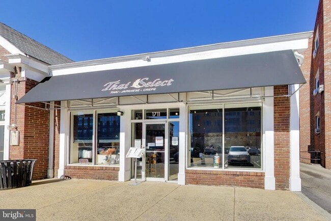 Building Photo - 1726 N Quinn St