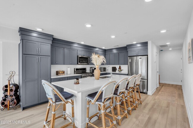 Building Photo - 150 Ocean Ave