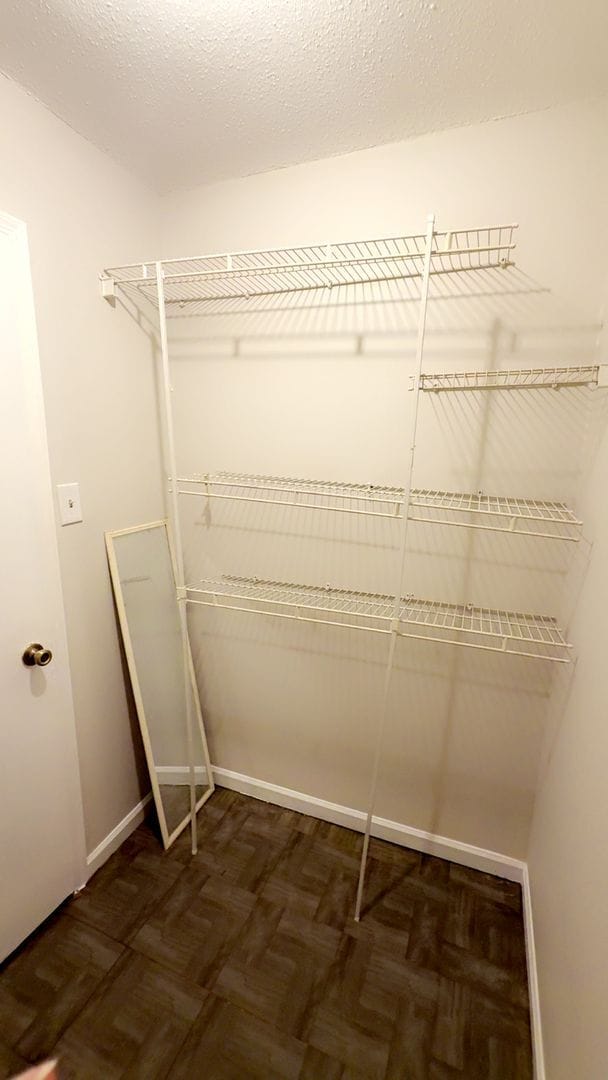 Building Photo - 153 Holland Park Cir