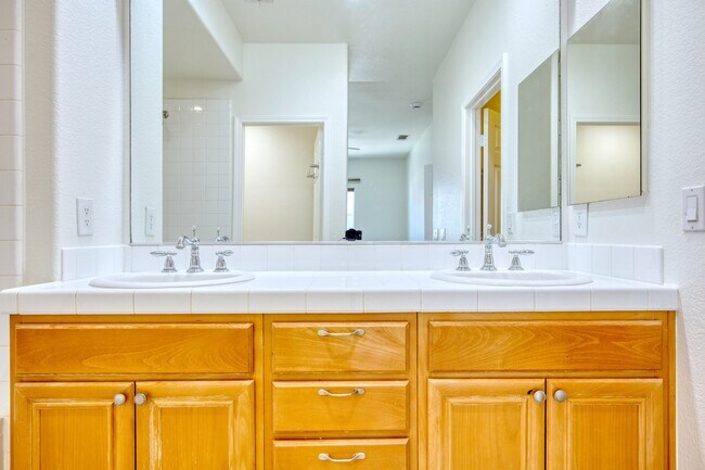 Building Photo - 4751 Via Altamira