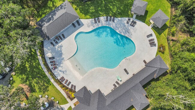 Building Photo - 116 Ainsdale Dr