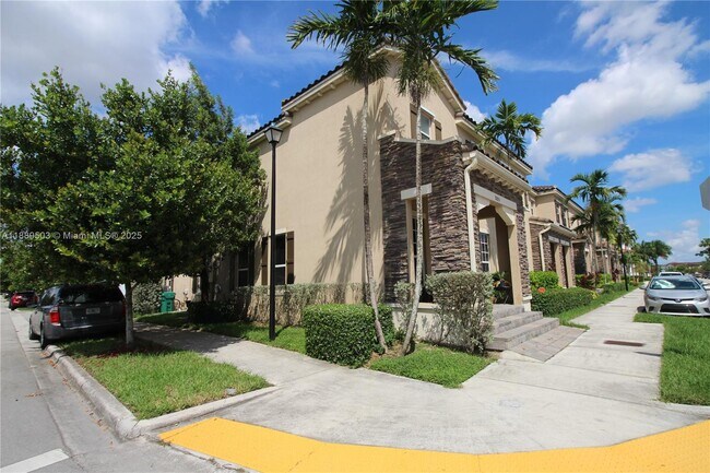 Building Photo - 9205 SW 170th Pl
