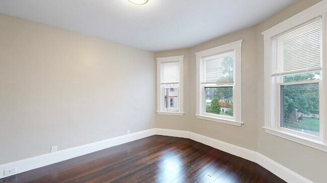 Building Photo - 8 Ashmont Ct