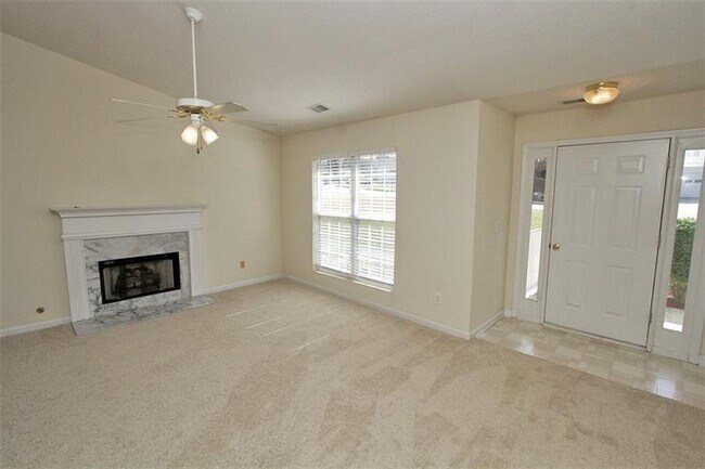 Building Photo - 2510 Fort Daniels Dr NE