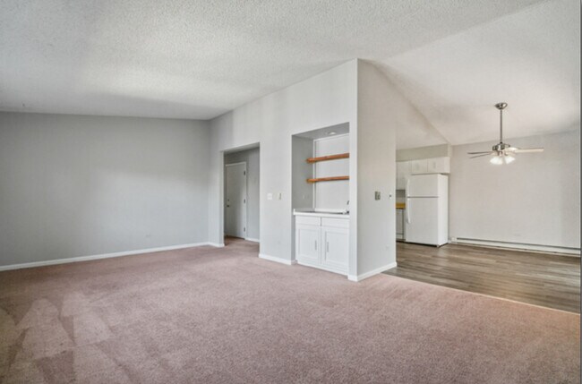 Building Photo - 627 Chardonnay Ln